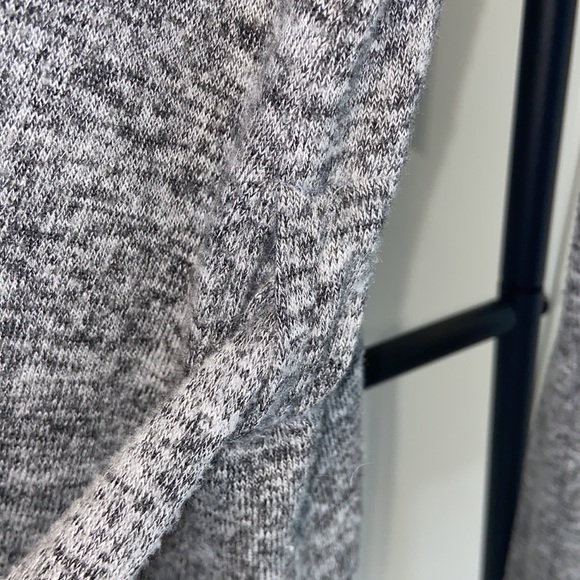 Gap Body Pure Body Soft Robe - Perfect Condition - Size XS/S. - Picture 6 of 7